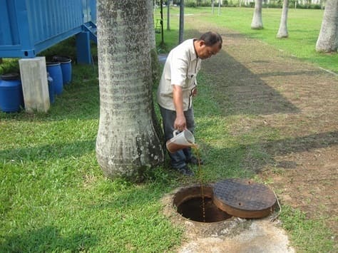 Treatment of oxidation ponds at school
