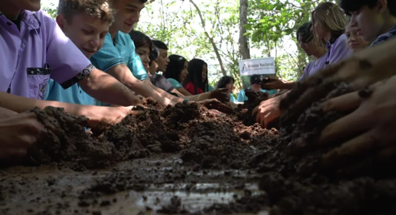 The Costa Rican River Clean Project using EM technology was featured on CNN Español!